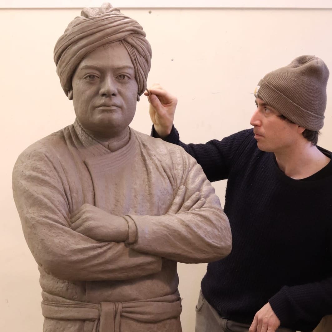 Clay model for sculpture of Swami Vivekananda (square) Clay model for sculpture of Swami Vivekananda (square)