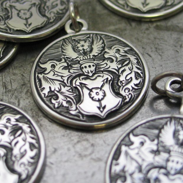 Crest pendant